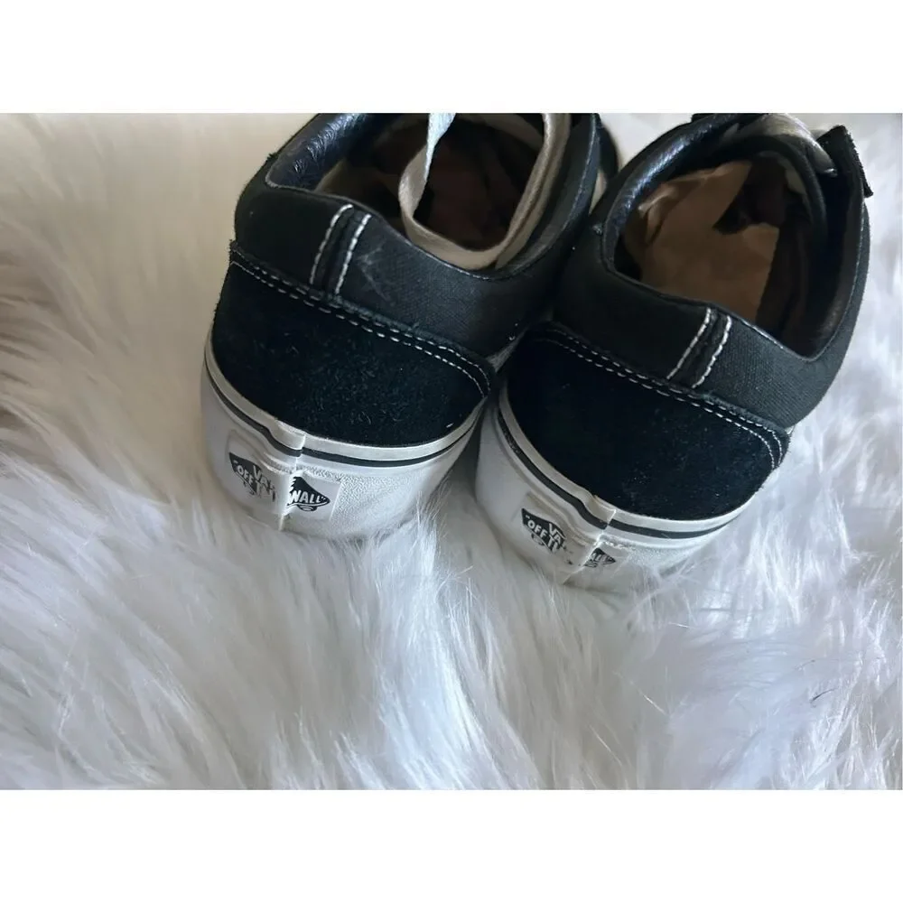 Vans Women's or men’s  Black and White Trainers unisex men’s 7 women’s 8.5 - Picture 2 of 7